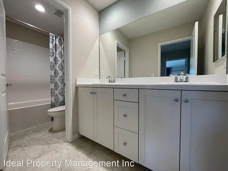 16025 Symphony Ln — Photo 7