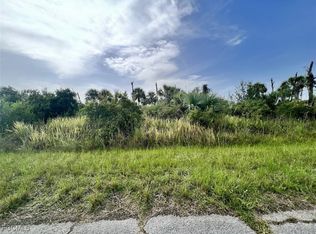 Ewen Dr, North Port, FL 34288
