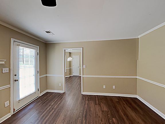 2nd image of 1525 Jade Cove Dr