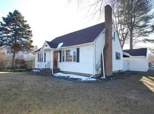 32 South Dr, Hyde Park, NY 12538