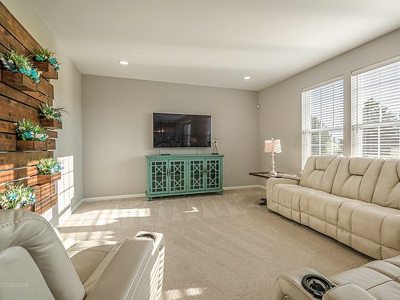 5th image of 16024 S Selfridge Cir