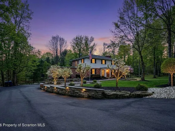 39 Fig Ave, Clarks Summit, PA 18411