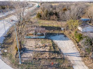 13907 Parallel Pkwy, Kansas City, KS 66109