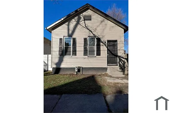 220 Wasaon St photo 1