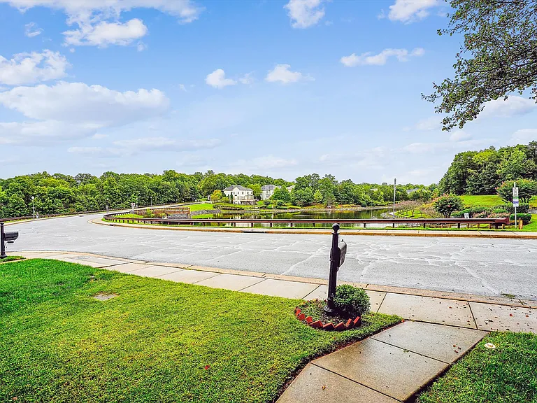 9305 Sumner Lake Blvd — Photo 35