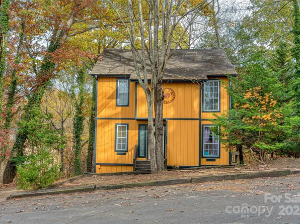 27071 Catamaran Dr, Tega Cay, SC 29708