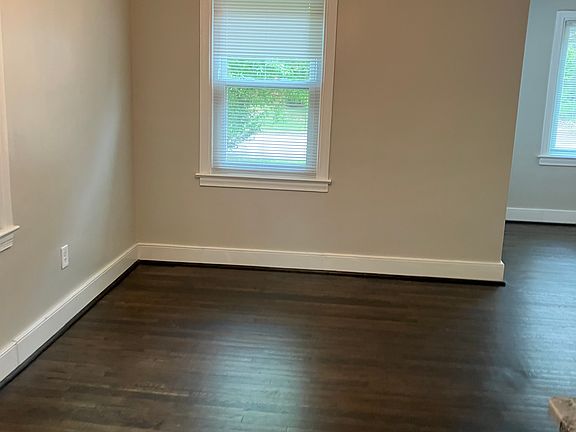 5th image of 915 Hampton Rd
