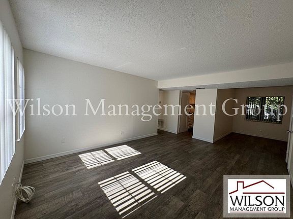 4th image of 523 S Summerlin Ave APT 1