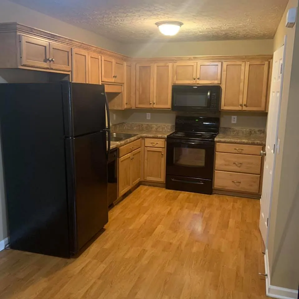 241 McFadin Station — Photo 1