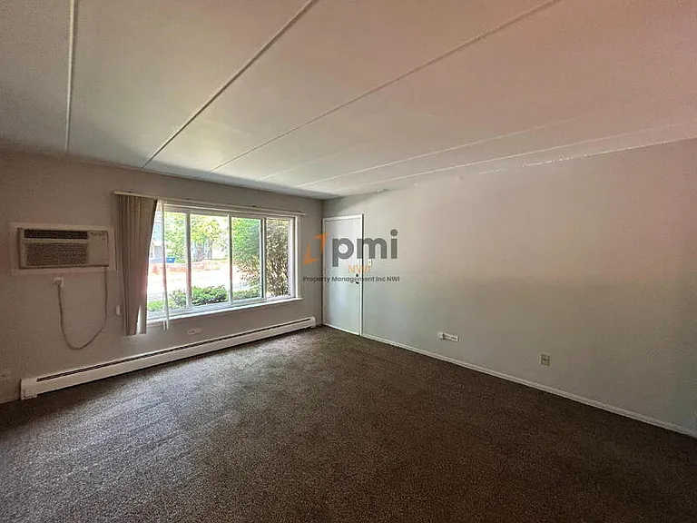 105 Harrington Ave #2 — Photo 3