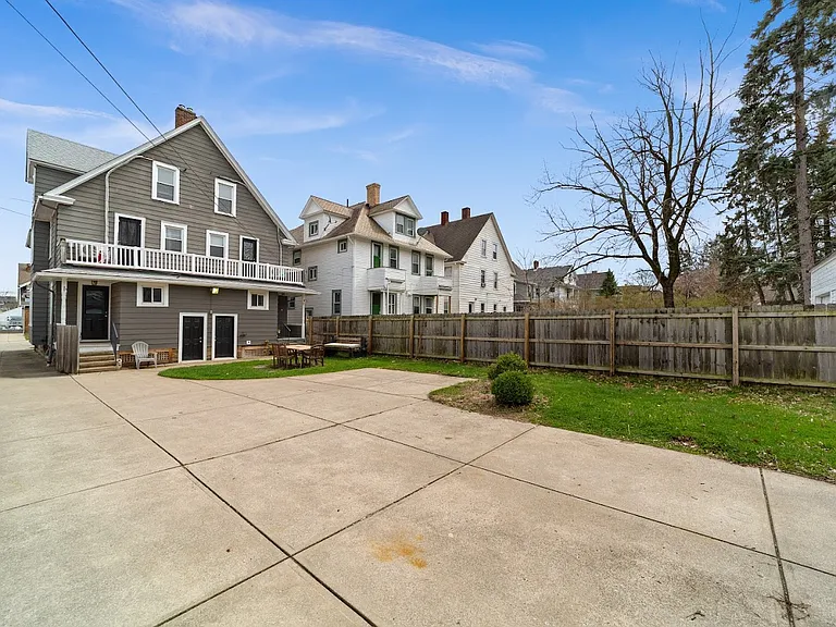 1422 Alameda Ave — Photo 24