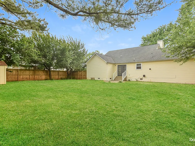 1110 E Rye Ct — Photo 15