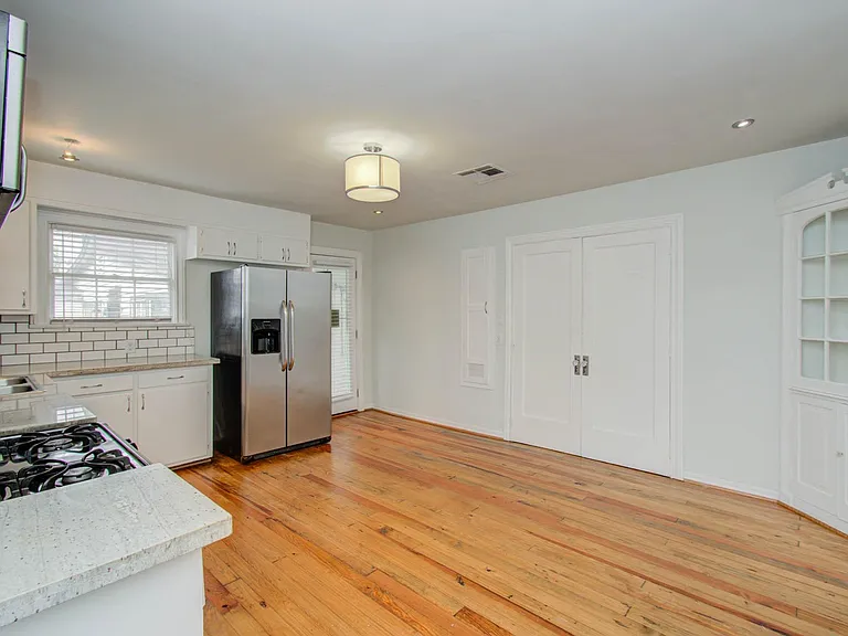 4706 Fisk St — Photo 18