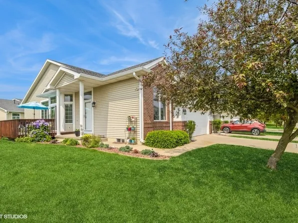 856 SE Williams Ct, Waukee, IA 50263