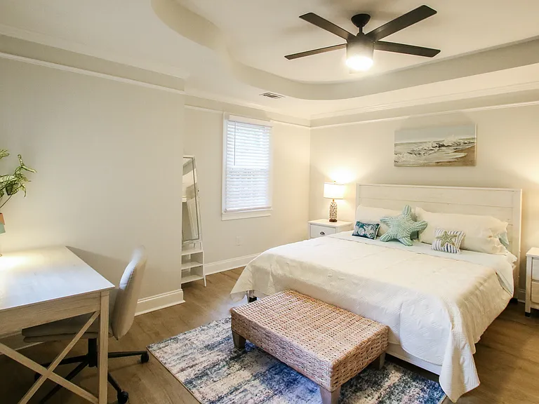 210 Newton Ave — Photo 41