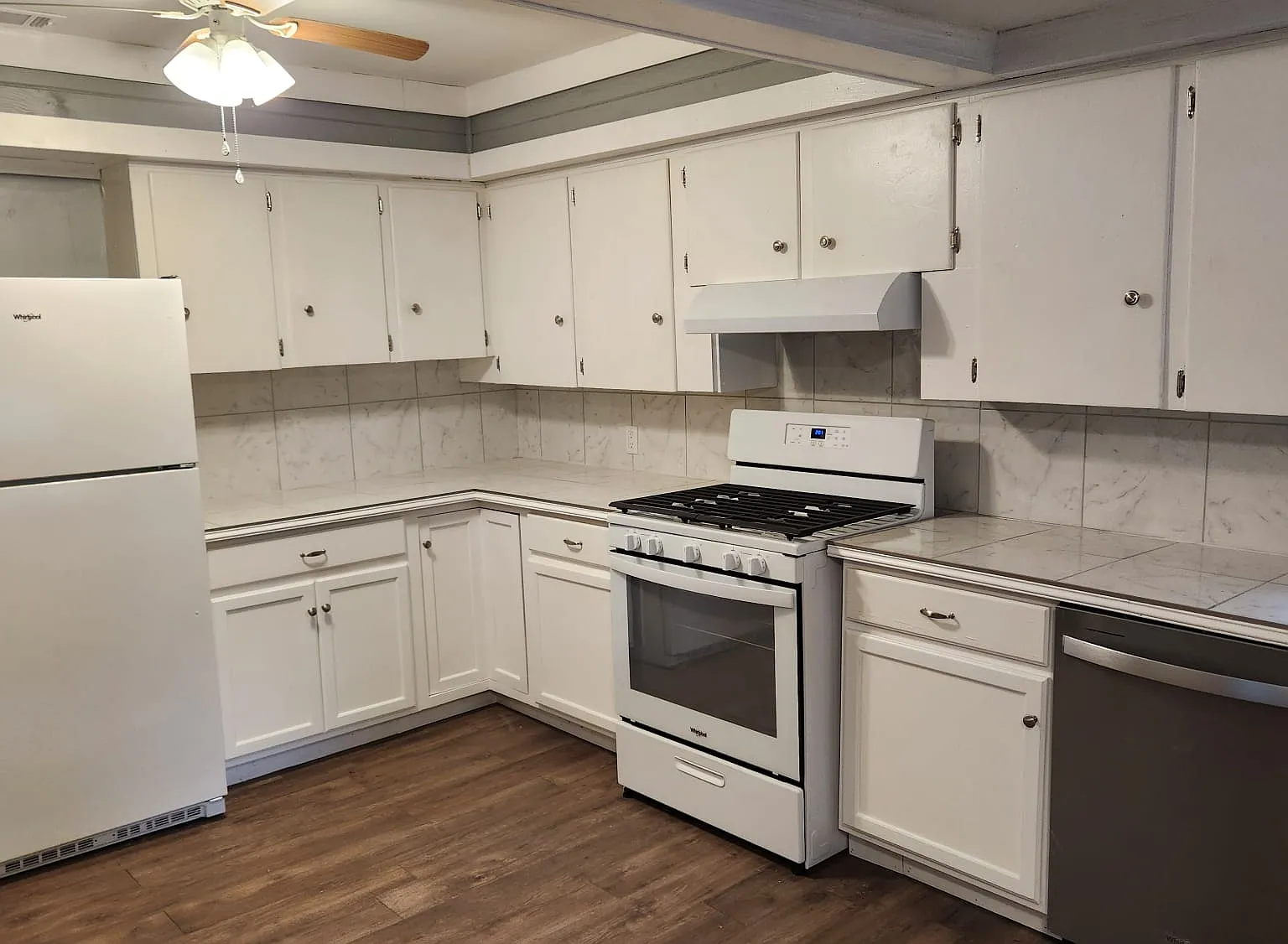 4 bed, 1666 sqft, $1,800 — Photo 3