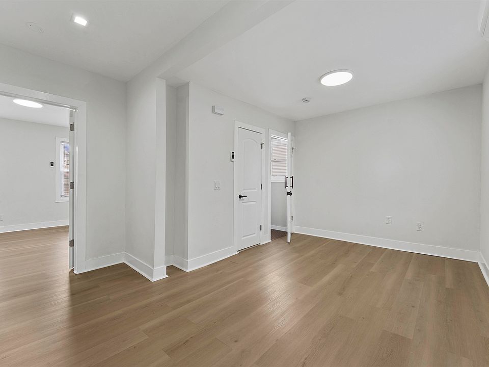 1st image of 4317 Cottage Ave Floor 2