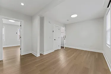 4317 Cottage Avenue, #2