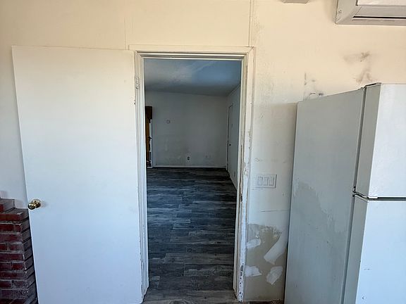2nd image of 1160 Gibraltar Ave