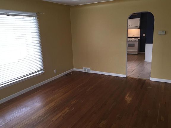 4th image of 1171 5th St NW