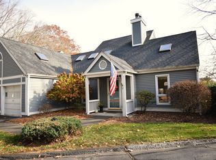 17 Centre Village Dr #17, Madison, CT 06443