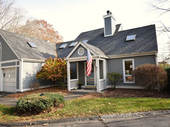 17 Centre Village Drive #17, Madison, CT 06443