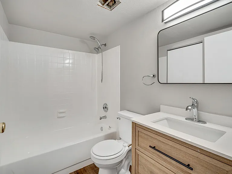 902 S Walden St #106 — Photo 12