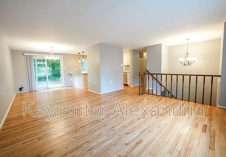 5901 Beech Tree Dr — Photo 5