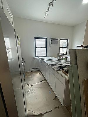 4th image of 262 Eckford St #2