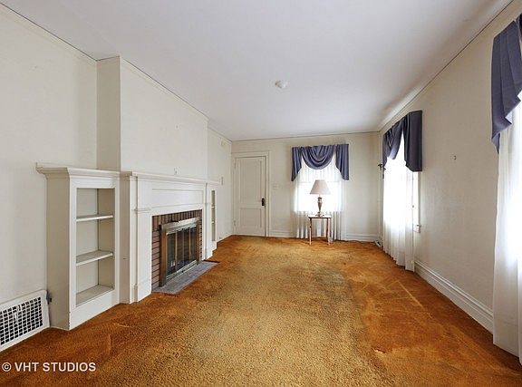 2nd image of 990 Burton Ave