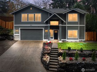 6940 35th St W, University Place, WA