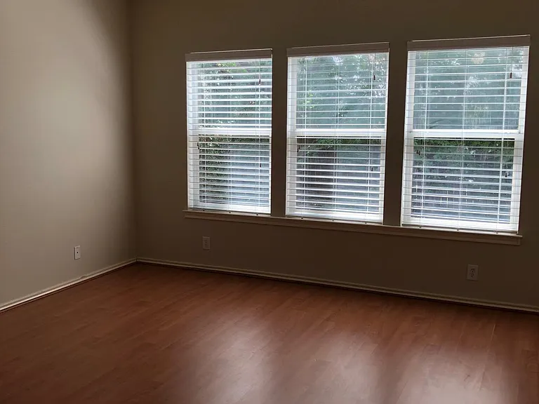 12315 Stable Square Dr — Photo 3