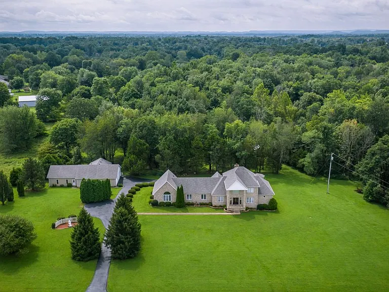 8700 Bates Rd — Photo 1