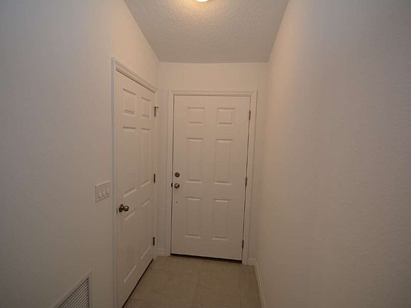 5th image of 14 Unimay Ct #A