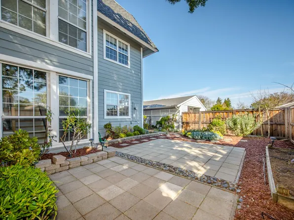 3152 Woods Cir, Davis, CA 95616