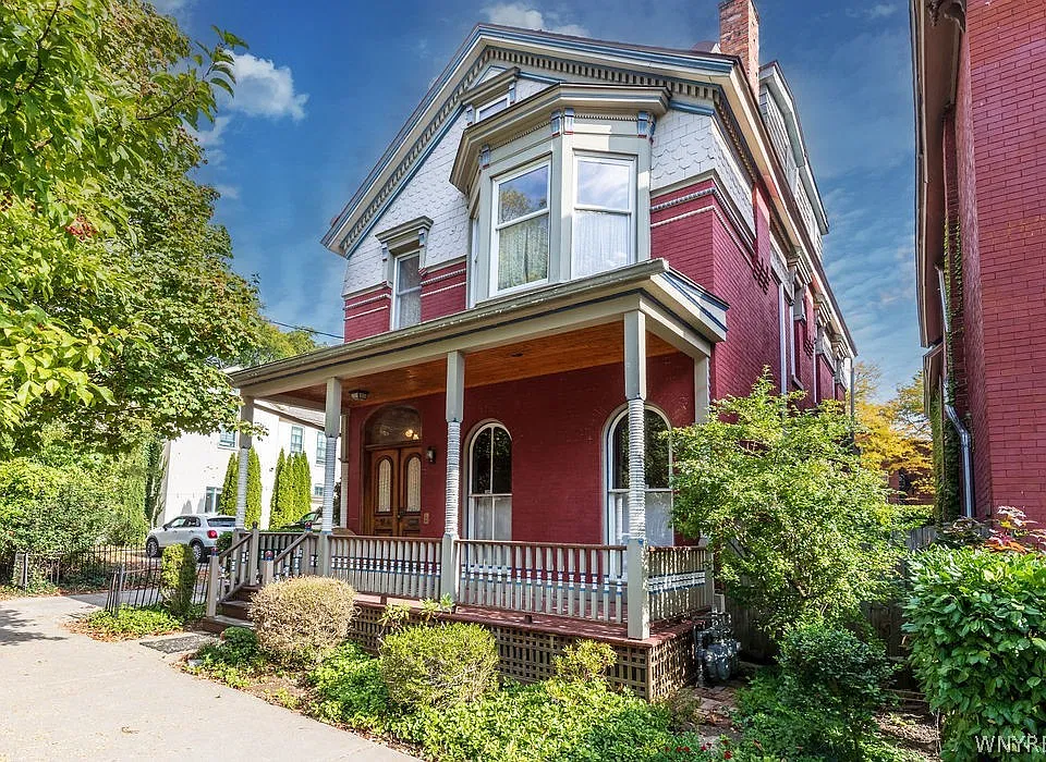 17 Whitney Pl