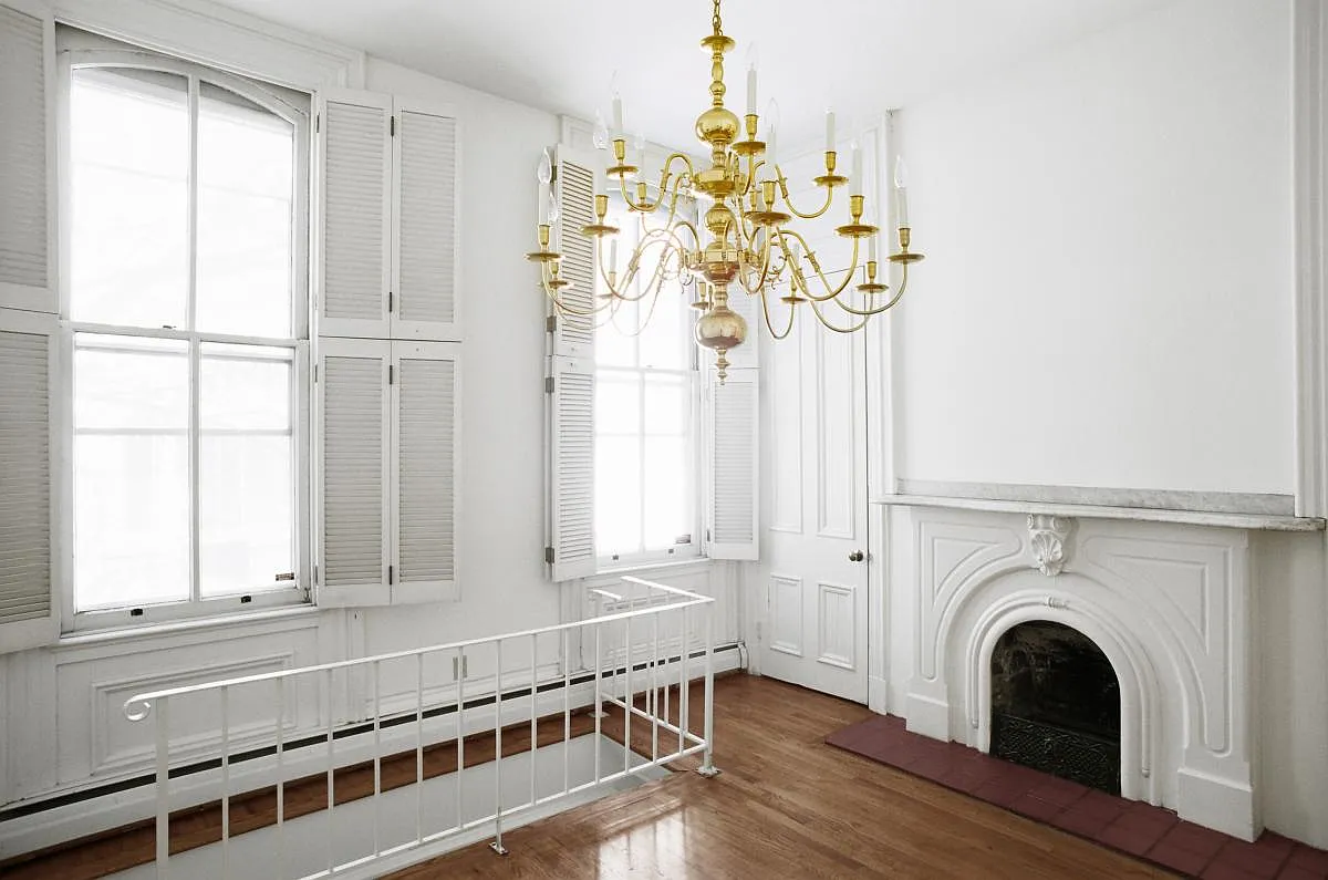 2 bed, $2,285 — Photo 2