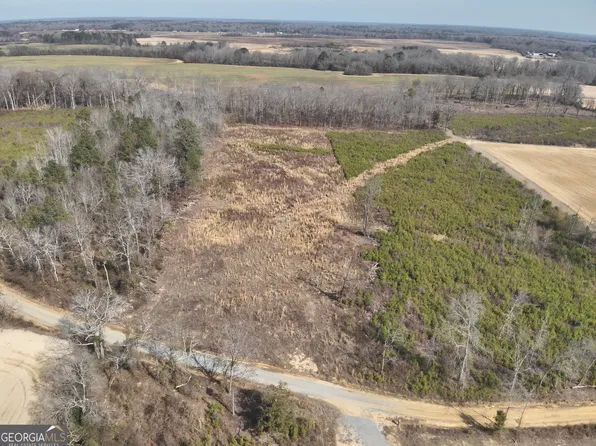 1221 Woodland Rd, Jeffersonville, GA 31044