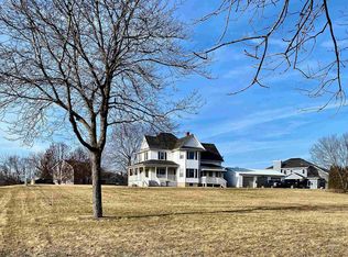 4196 Vilas Rd, Cottage Grove, WI 53527