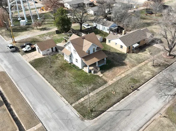 602 N Bluff Ave, Anthony, KS 67003