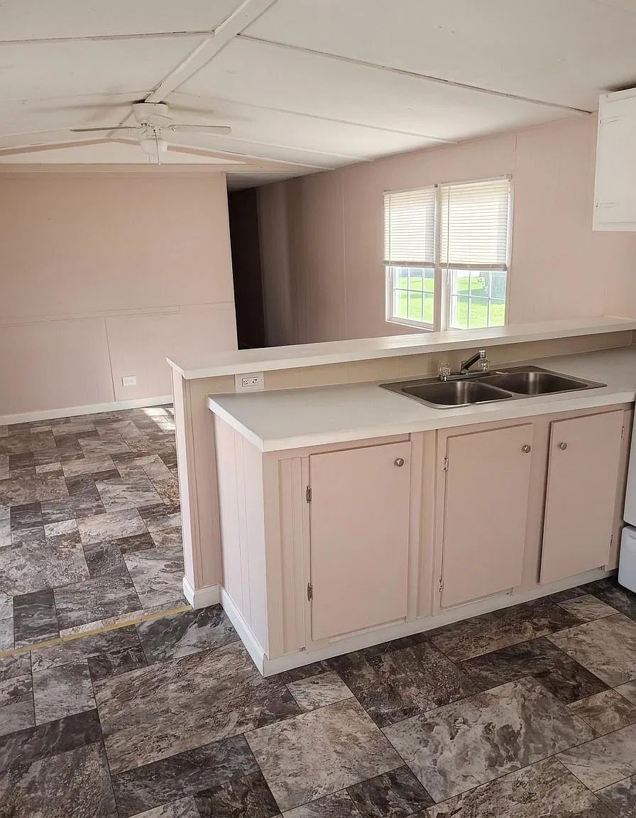 2 bed, 880 sqft, $850 — Photo 4