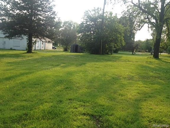 3rd image of 17545 E Huron River Drive S