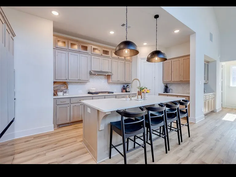 1513 Waxwing Pl — Photo 12