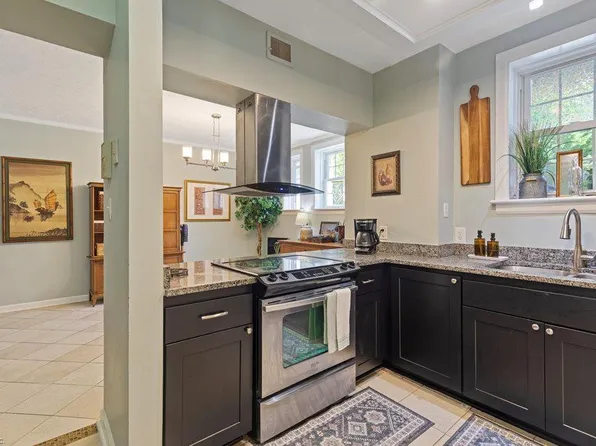 910 Greenway Ct APT 1, Norfolk, VA 23507