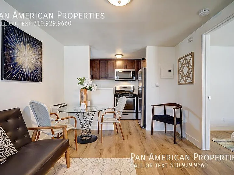 424 E Truslow Ave #2 — Photo 2