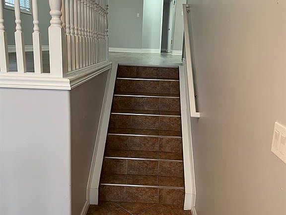 3rd image of 4207 Whiskey Ave