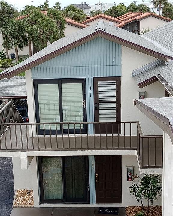 1st image of 722 S BLVD OF THE PRESIDENTS #201