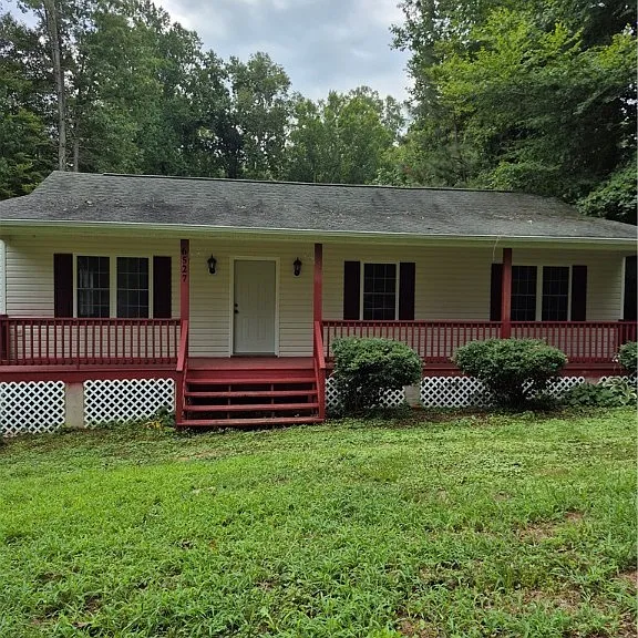 6527 Lakeshore Dr — Photo 1