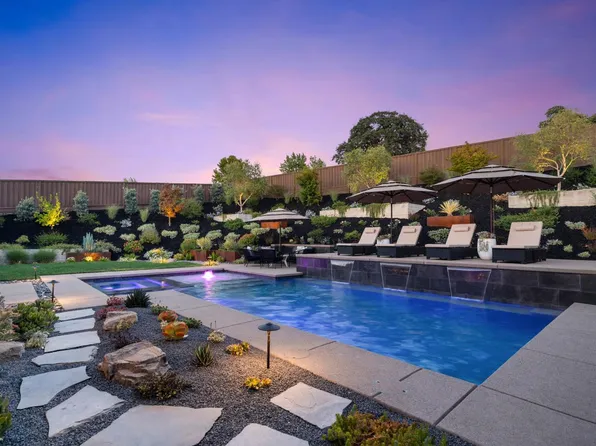 1319 Vineyard Ct, Folsom, CA 95630