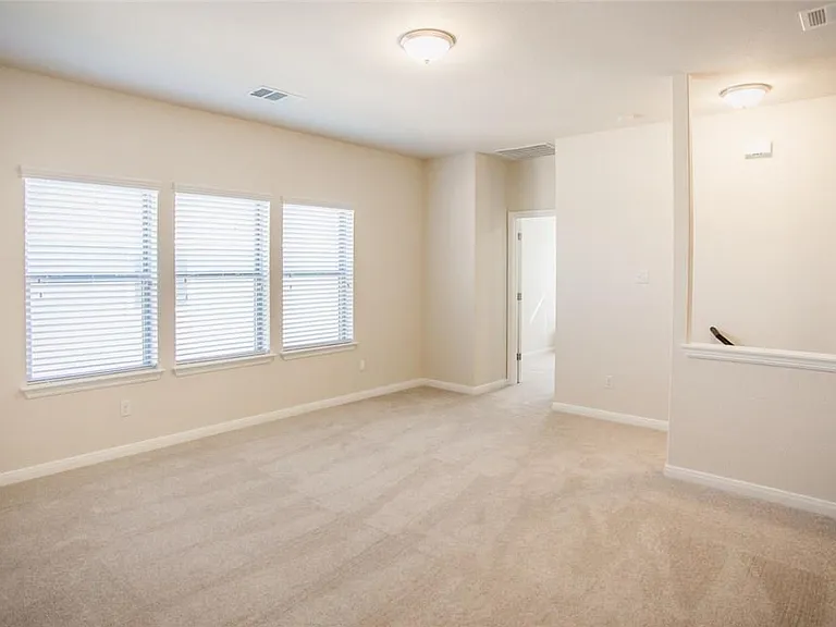 145 Pincea Pl — Photo 7